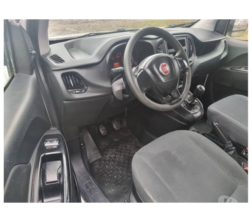 Véhicules commerciaux & utilitaires d'occasion Pont-de-Loup - Photos Vivastreet Fiat Doblo 2016 84000km 1.3jtd 90cv 66kw Pack électrique...