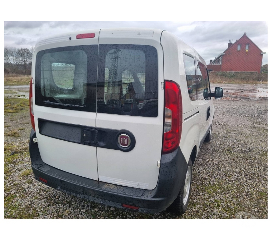 Véhicules commerciaux & utilitaires d'occasion Pont-de-Loup - Photos Vivastreet Fiat Doblo 2016 84000km 1.3jtd 90cv 66kw Pack électrique...