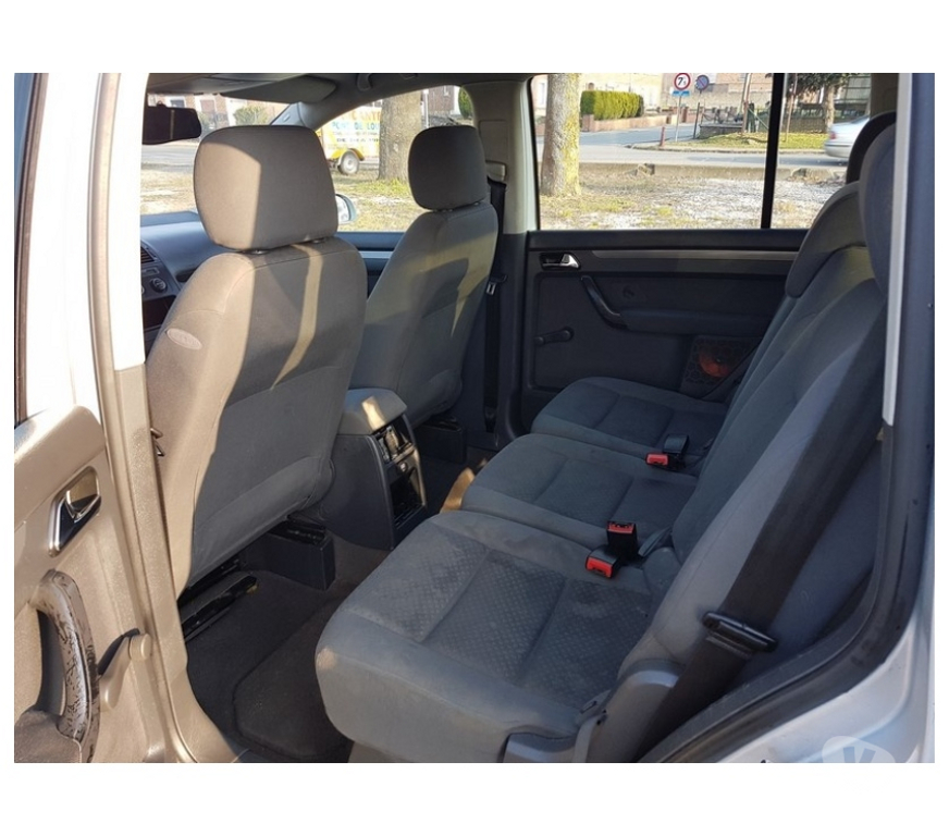Voiture à vendre Pont-de-Loup - Photos Vivastreet Vw touran 7places 1.9tdi 105cv Airco...