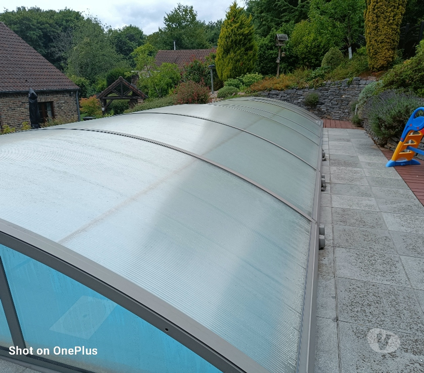 Matériel agricole Lustin - Photos Vivastreet Abri de piscine abrisud