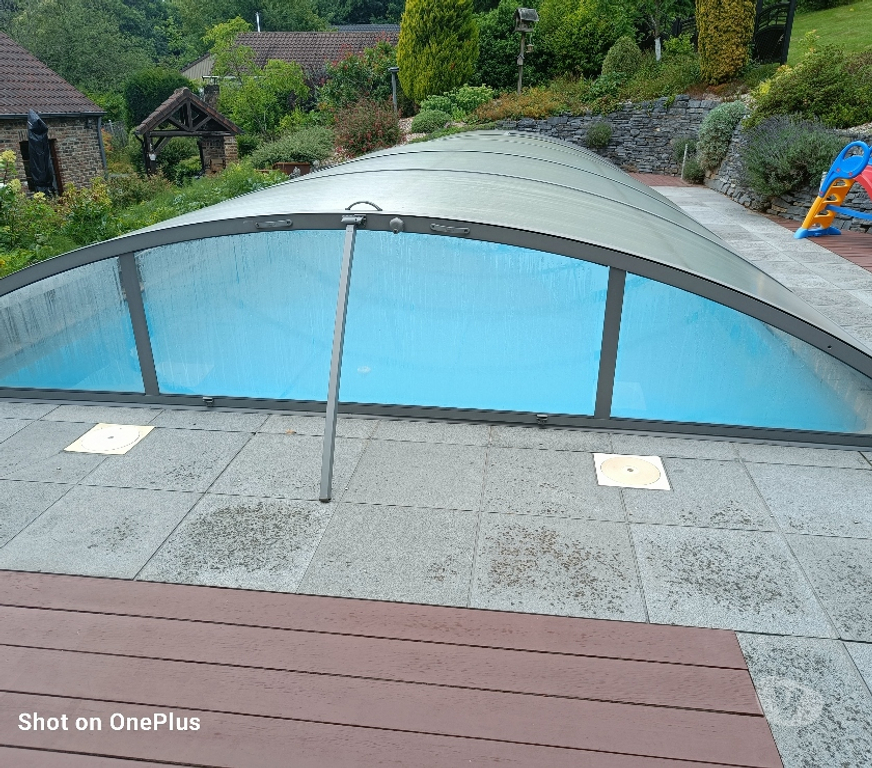 Matériel agricole Lustin - Photos Vivastreet Abri de piscine abrisud