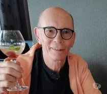 Bel homme et mince rasé n'ayons pas peur des mots