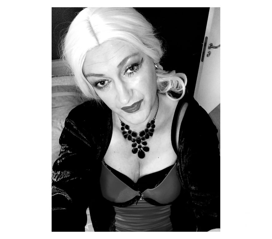 Gay Liège Liège-Centrum - Photos Vivastreet Belle trans feminine blonde passive recoit