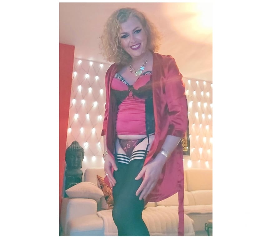 Gay Liège Liège-Centrum - Photos Vivastreet Belle trans feminine blonde passive recoit