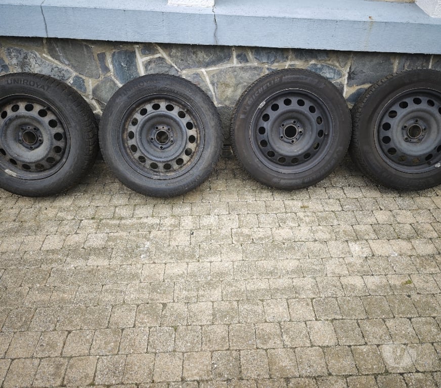 Pièces et services auto Libramont - Photos Vivastreet 4 Pneus hiver avec jantes