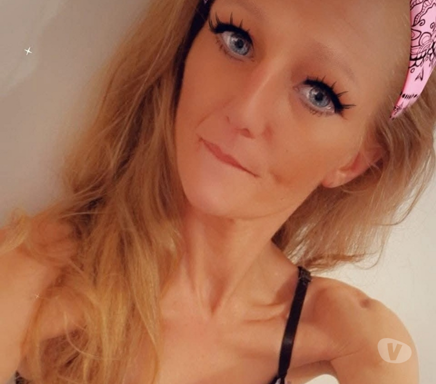 exhib Morlanwelz Carnières - Photos Vivastreet Moi la vrai blonde