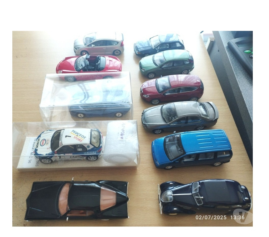 Collections Manage - Photos Vivastreet Voiture miniatures 1 43
