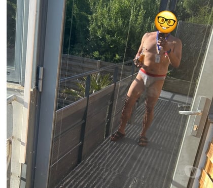 Rencontre gay Belgrade Namur - Photos Vivastreet Je fantasme sur les hommes bi, actifs
