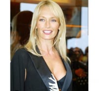 Femme arabe ou européenne pour gentleman black