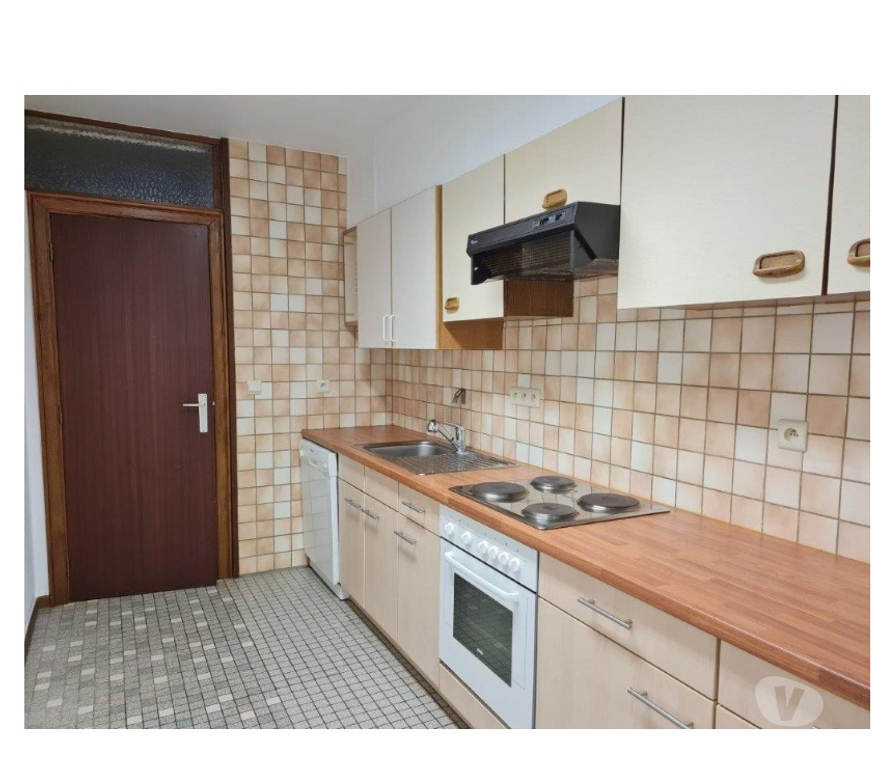 Location appartement Paliseul Fays-les-Veneurs - Photos Vivastreet Région Paliseul : appartement rez-de-chaussée, 1 chambre.
