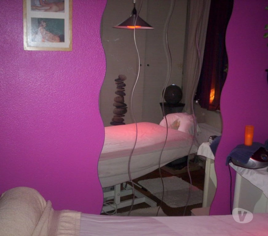 Escort Ferrières - Photos Vivastreet massage relaxant et pierres chaudes