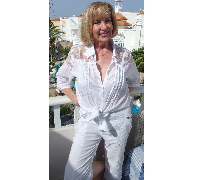 Escort Ferrières - Photos Vivastreet massage relaxant et pierres chaudes