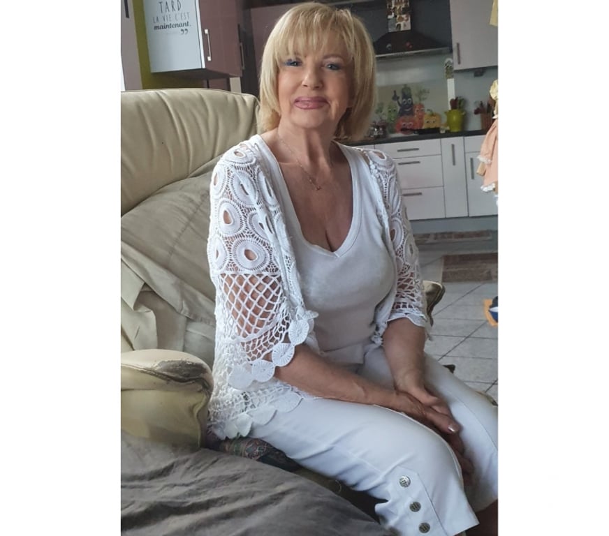 Escort Ferrières - Photos Vivastreet massage relaxant et pierres chaudes
