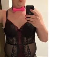 Travestie soumise passive reçoit
