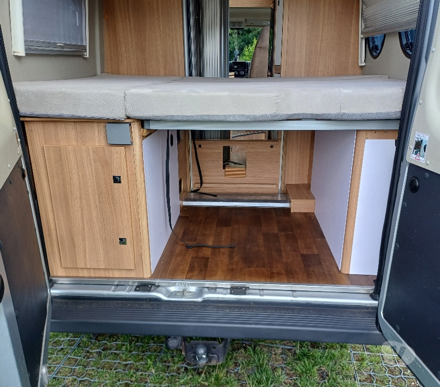 Camping car occasion Ath Ath-Centrum - Photos Vivastreet FOURGON AMENAGE JUMPER PÖSSL