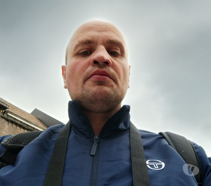 Hommes > Femmes - Photos Vivastreet David sportif je recherche une relation sérieuse et amitié