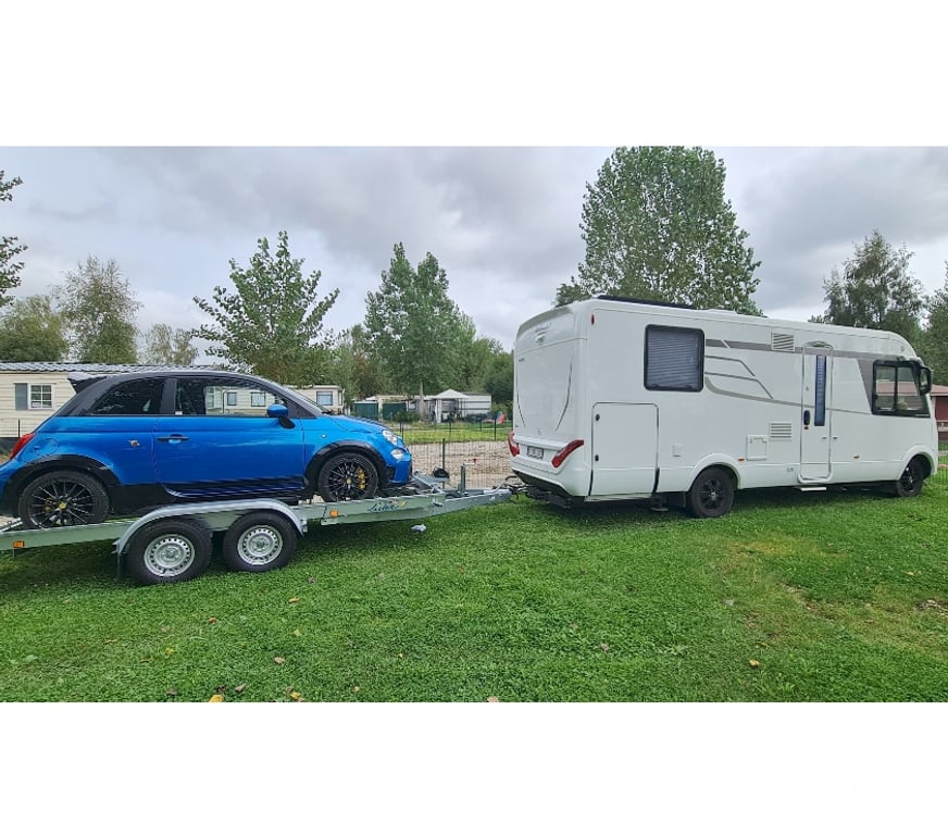 Hommes > Femmes Couvin - Photos Vivastreet Cherche une personne pour voyager en camping car