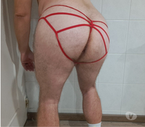 Qui est dispo avant 14h pour me baiser comme une cochonne ?