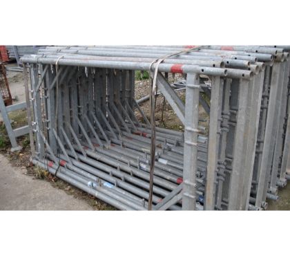 Matériel agricole Cité Administrative De L'Etat Bruxelles (Brussels) - Photos Vivastreet Echafaudage d’occasion Rux spécial maçon maçonnerie: 77m² 