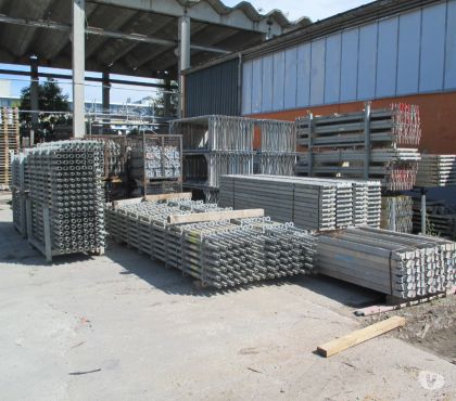 Matériel Cité Administrative De L'Etat Bruxelles (Brussels) - Photos Vivastreet Echafaudage multidirectionnel d’occasion: 500m²