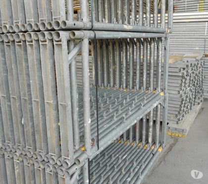 Matériel Cité Administrative De L'Etat Bruxelles (Brussels) - Photos Vivastreet Echafaudage d'occasion Hünnebeck: 240m² 