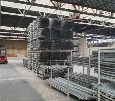 Matériel agricole Cité Administrative De L'Etat Bruxelles (Brussels) - Photos Vivastreet Echafaudage multidirectionnel Layher 2000m² d'occasion