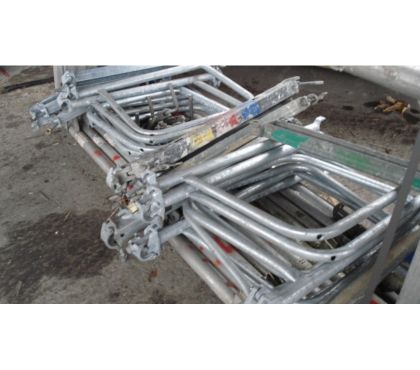 Matériel Cité Administrative De L'Etat Bruxelles (Brussels) - Photos Vivastreet Echafaudage Alu Layher: 190m² 