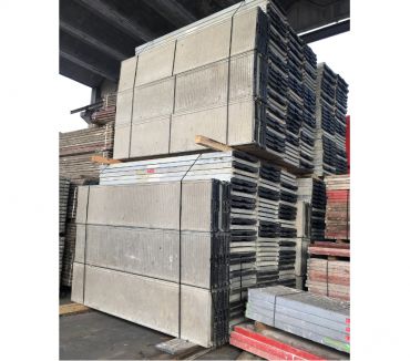 Matériel Cité Administrative De L'Etat Bruxelles (Brussels) - Photos Vivastreet Plateau aluminium occasion Altrad