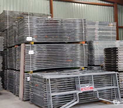 Matériel Cité Administrative De L'Etat Bruxelles (Brussels) - Photos Vivastreet Echafaudage multidirectionnel Altrad d’occasion