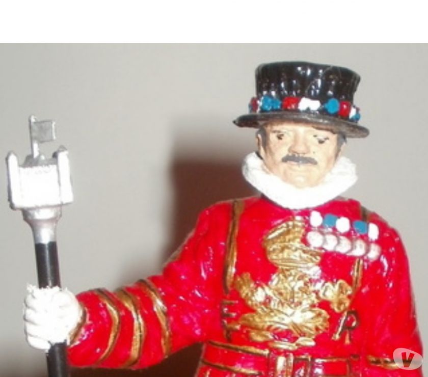 Collection Tarn-et-Garonne Montauban - 82000 - Photos Vivastreet Figurine YEOMAN WARDER ou Beefeaters