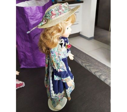 Collections Florange Moselle - Photos Vivastreet poupées en porcelaine + clown: le lot