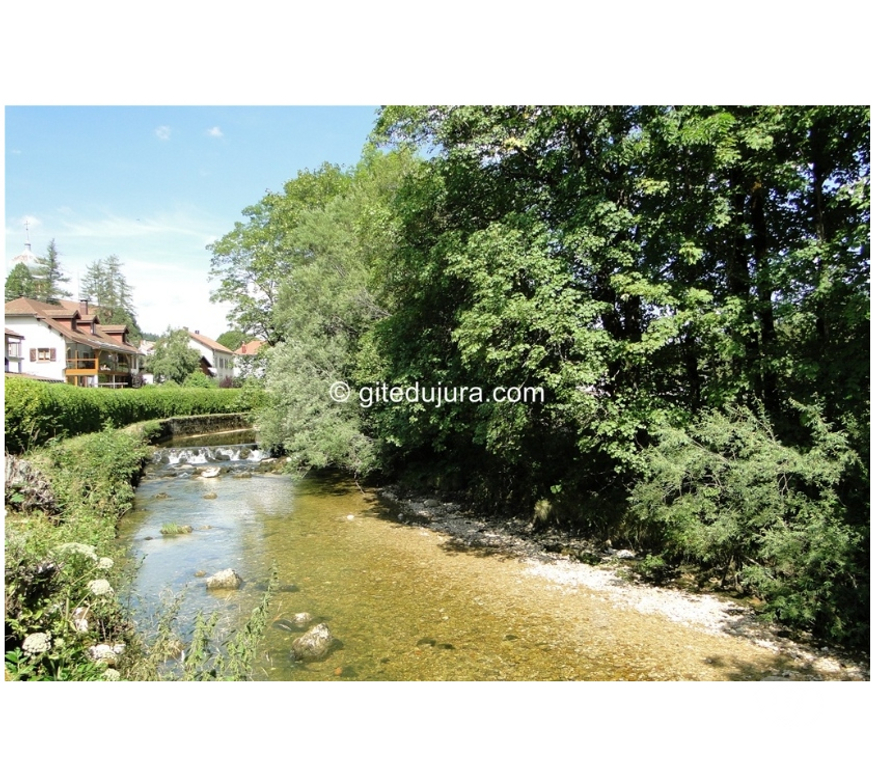 location saisonniere Jura Foncine le Haut - 39460 - Photos Vivastreet Gîte Montagnes du Jura, Sauna Spa, classé 3 étoiles