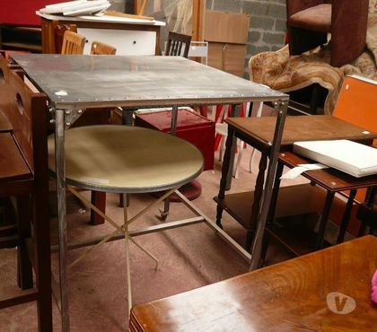 Photos Vivastreet Table haute neuve, promotion