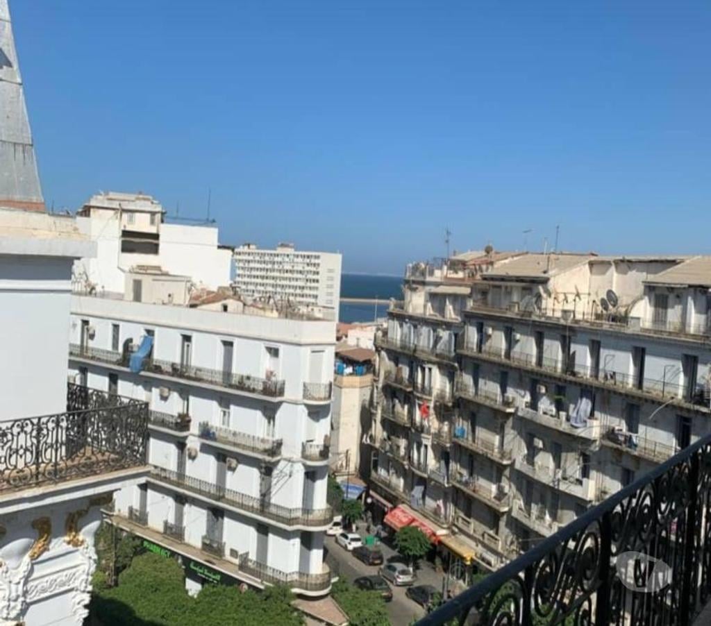 Appartements à vendre Algérie - Photos Vivastreet Sublime appartement F12 haussmannien Alger - 300m