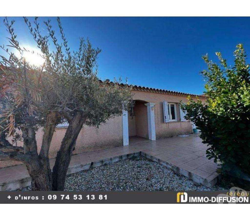 Villa de plain pied avec jardin et garage à Marseillan - 3 chambres, pièce de vie avec cuisine ouverte, garage, terrasses - Classe-Energie C - Prix : 390000 Euros - Ré