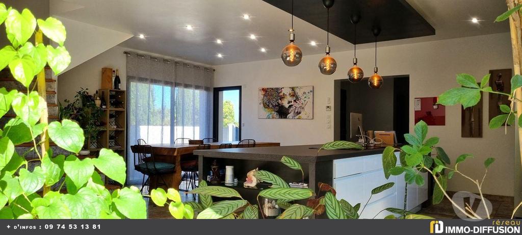 Superbe villa de 5 chambres à Saint-Chinian, proche de la rivière Orb et à 15 min de Béziers. Propriété luxueuse et moderne avec logements indépendants