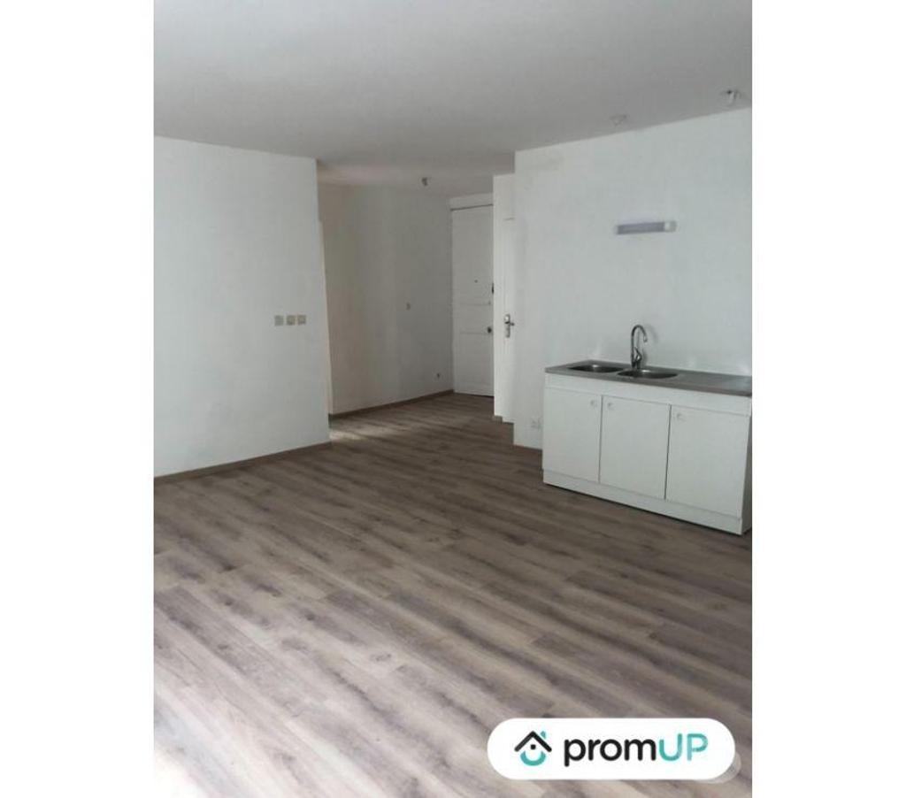 Immeuble de 420m² à vendre à Romans sur Isère - Idéalement situé, nombreux avantages et potentiel de développement - VI096