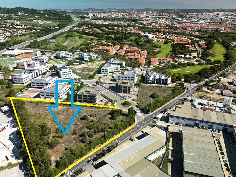 Vente Terrain - Photos Vivastreet Terrain à construire avec 14.885m2, route principale avant, à...
