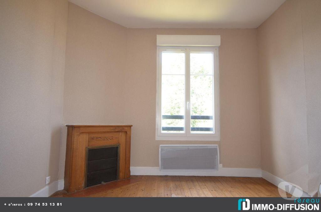 épendant au ** ** ** ** ** (Appel gratuit ou prix d'une communication locale). Honoraires à la charge du vendeur. 

"Maison de ville avec terrain arboré à Gouzon : 131000€