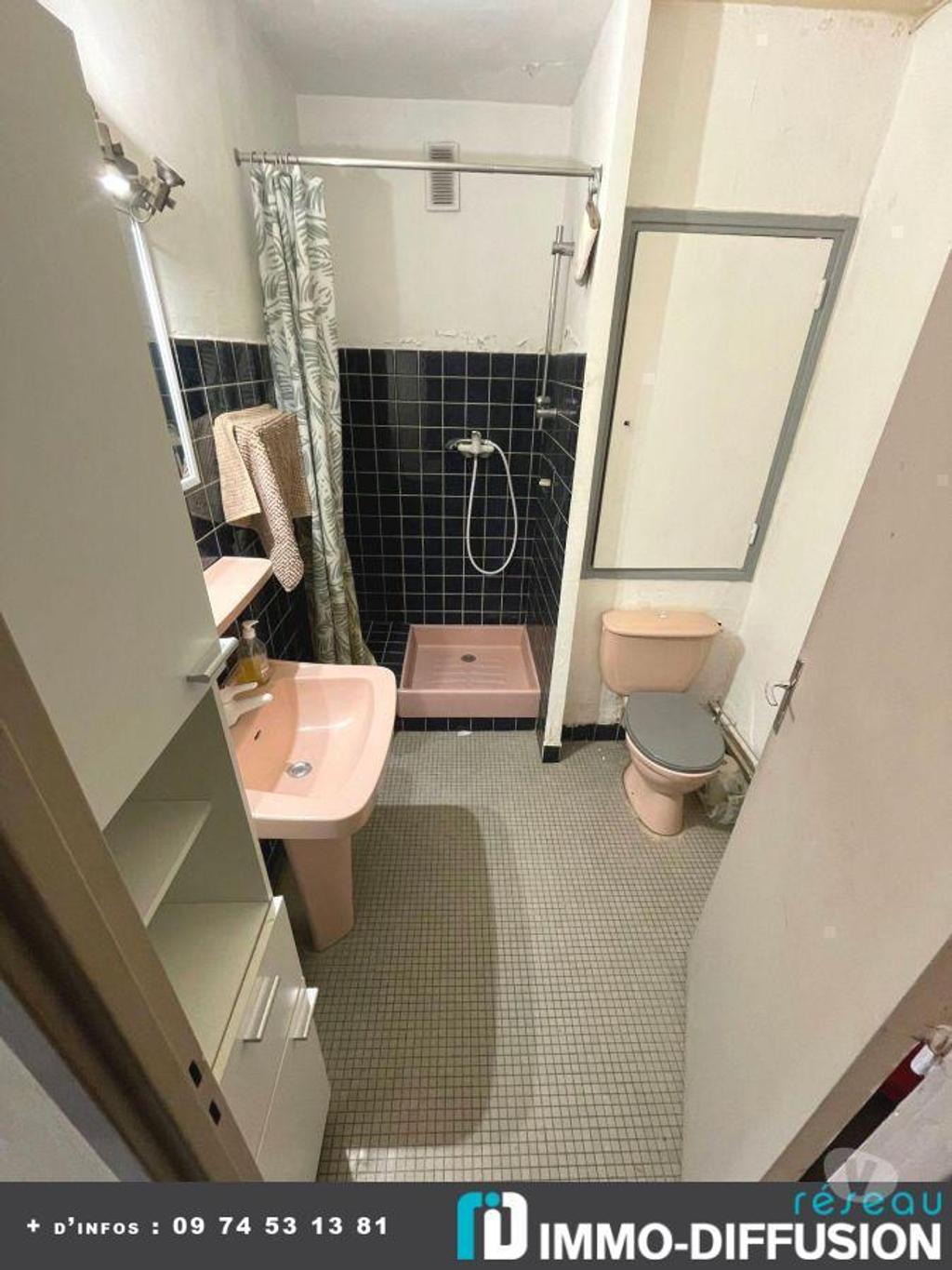 Investissement locatif - Appartement 1/2 pièce de 30 m2 proche écoles et transports


"Appartement proche écoles et transports à Marseille 13003 - 1/2 pièce