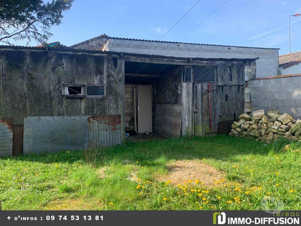 Maison en pierres à rénover avec jardin exposé sud - Sauzé-Vaussais (79190)