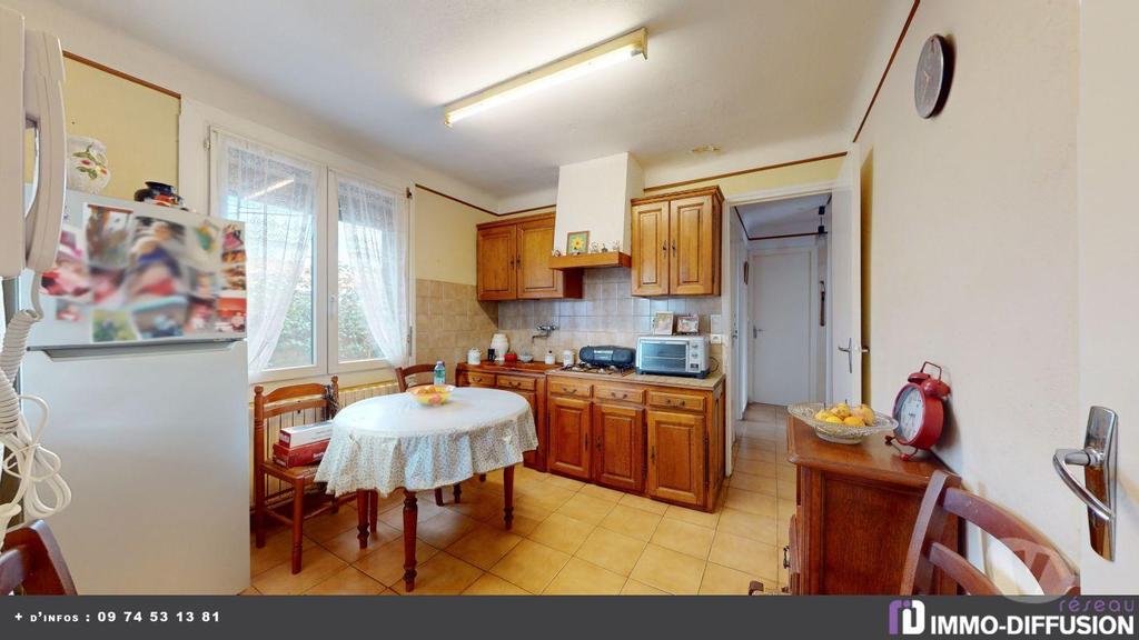 Maison de plain-pied avec piscine à FRONTIGNAN - proche centre ville, jardin intimiste sur parcelle de 583m² - travaux de rénovation à prévoir, idéalement située proche commodités