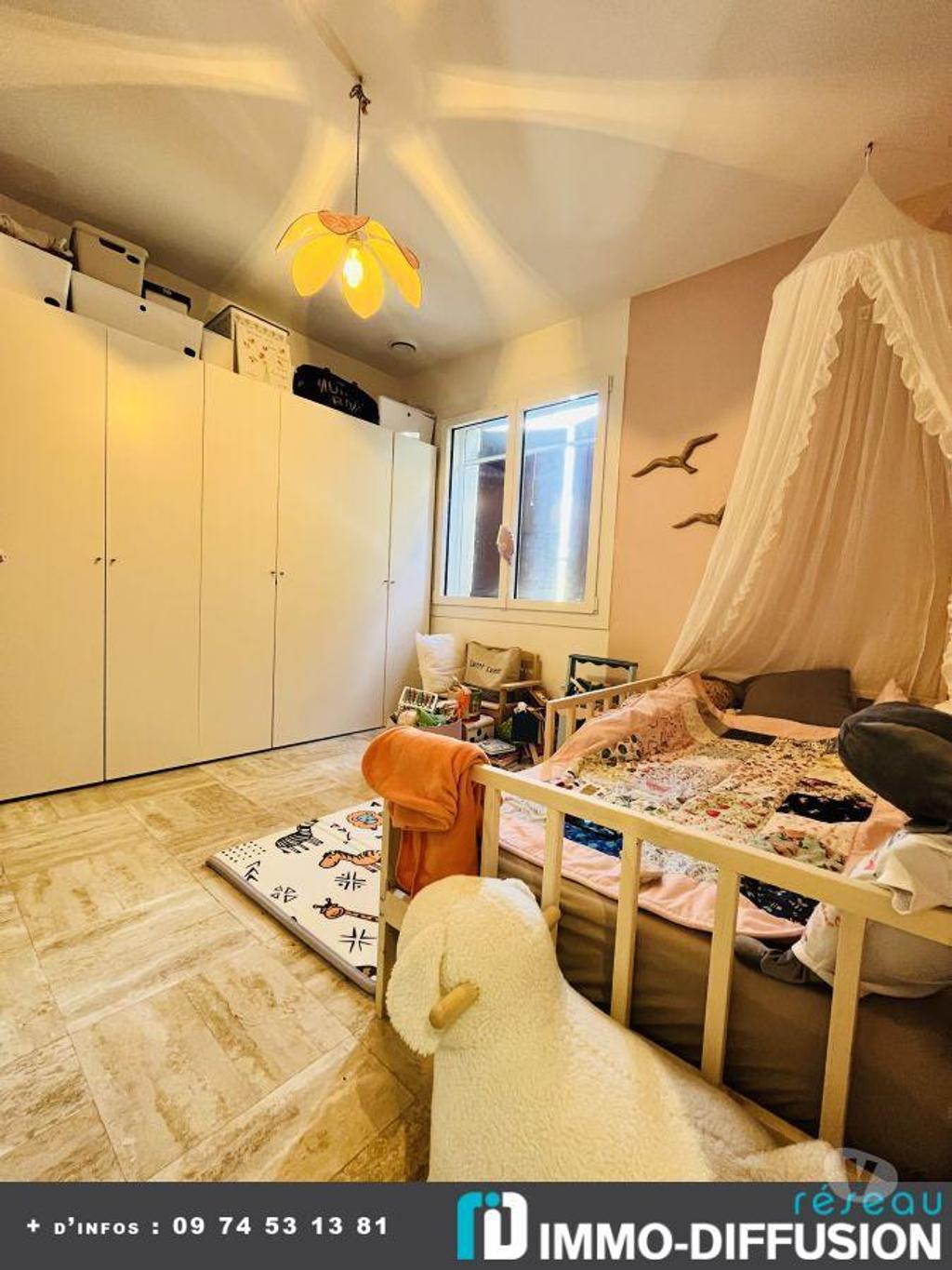 Charmante maison rénovée avec jardin dans un village paisible - 290000€