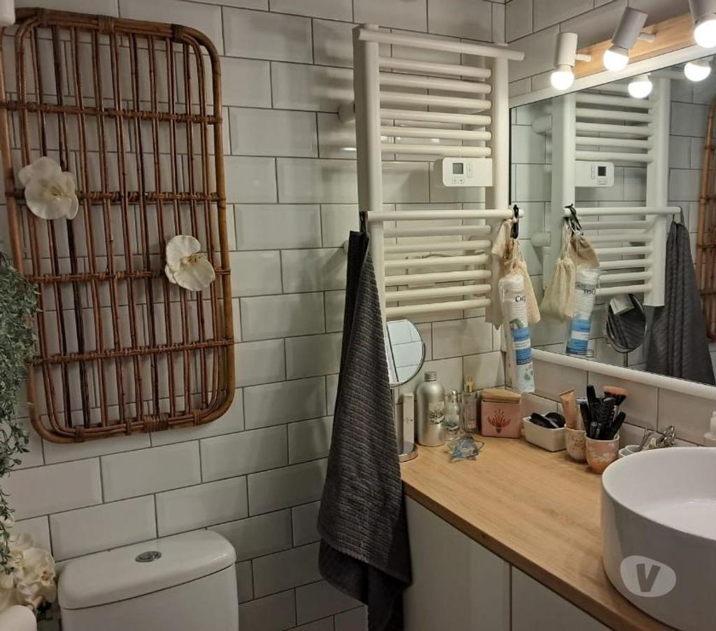 Appartements à vendre Var La Londe les Maures - 83250 - Photos Vivastreet À vendre – Charmant studio meublé de 23 m²