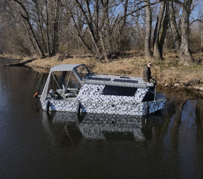 Bateaux à moteur Loire Maine-et-Loire - Photos Vivastreet Bateau de pêche en aluminium avec cabine, à vendre