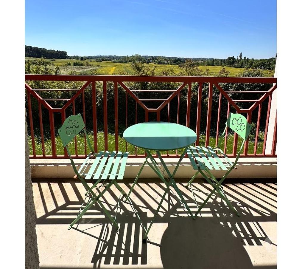 Appartements à vendre Bouches-du-Rhône Puyricard - 13540 - Photos Vivastreet T2 de 32m2 à 5 min d'Aix, à Puyricard , parking libre