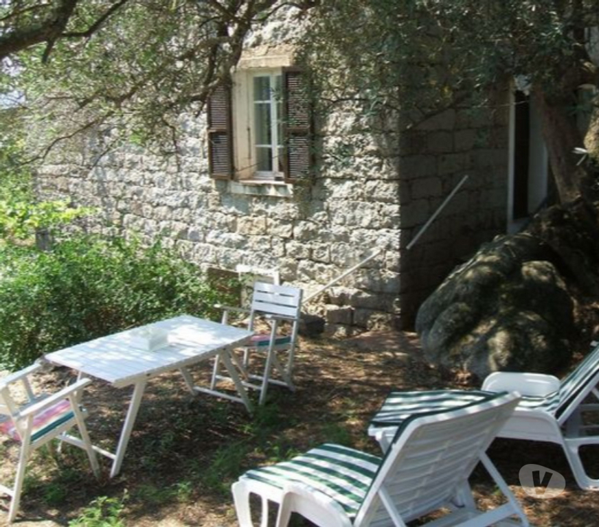 location saisonniere Corse-du-Sud Porto Vecchio - 20137 - Photos Vivastreet maison de village à Pianelli de Porto vecchio