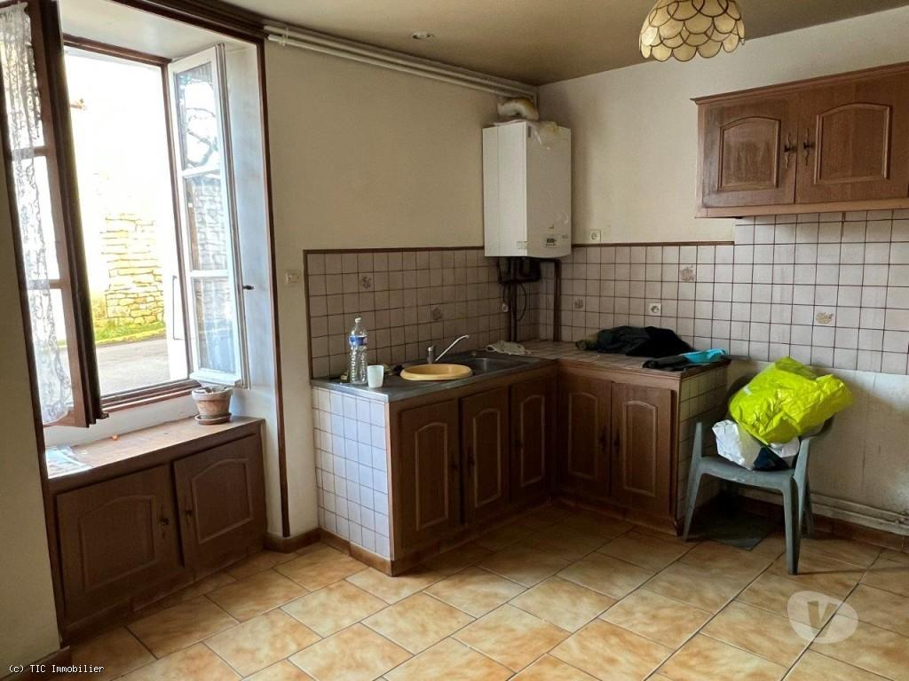 Vente Maison Charente Ruffec - 16700 - Photos Vivastreet Ruffec, Maison De Ville A Vendre Avec Jardin