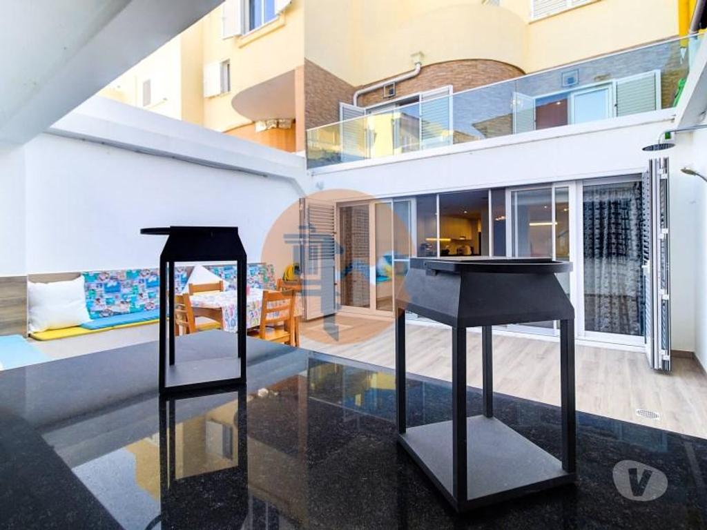 Appartements à vendre Portugal - Photos Vivastreet Appartement Duplex T3+1 Rénové - À seulement 900m de la Plage...