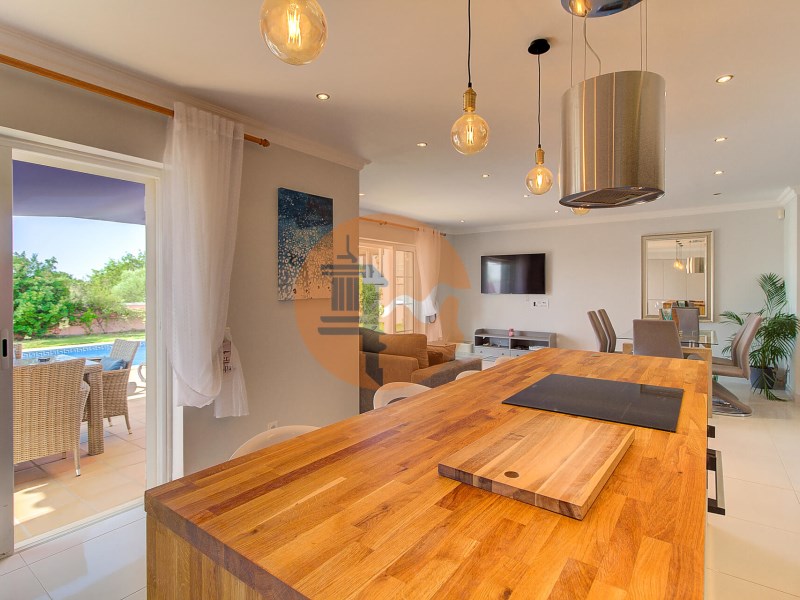 Achat maison - Photos Vivastreet Magnificent Detached T5 Villa with BIG Swimming Pool near...